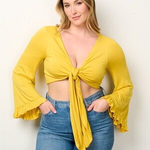 NWOT boutique Yellow LONG SLEEVE soft & strechy front TIE CROP TOP plus size